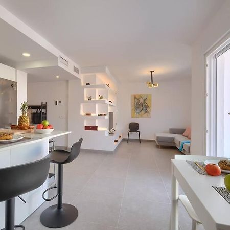 Bonito Apartamento 2 Minutos De La Playa フエンヒロラ エクステリア 写真