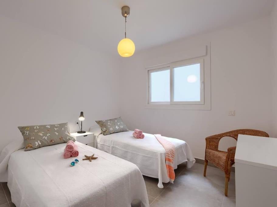 Bonito Apartamento 2 Minutos De La Playa フエンヒロラ エクステリア 写真
